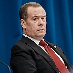 Медведев ответил Трампу на слова про мертвую российскую экономику 