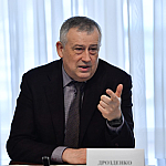 Слетелись на губернатора: спонсоры и кошельки Дрозденко