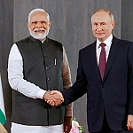 Путин и Моди отправились на переговоры вместе в Aurus российского лидера