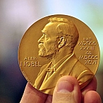 Нобелевскую премию по литературе 2025 года получил венгерский писатель Ласло Краснахоркаи