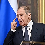 Лавров и Сийярто договорились о плотном взаимодействии при подготовке саммита России и США