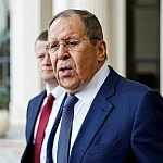 Лавров сравнил Великобританию с «гусем из-под душа» после раскрытия провокации с МиГ-31