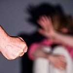 Во Владивостоке студентка заявила о нападении охранника института на неё и её мать