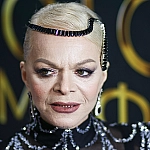 Для обманувших Ларису Долину мошенников запросили сроки от 6 до 9,5 лет