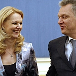 Кошелек Зеленского: от Миндича и Энергоатома до Голиковой и депутатов Госдумы