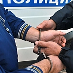 В Петербурге задержан гендиректор стройфирмы, выманивший у участника СВО 800 тысяч рублей