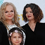 Дело Долиной: Верховный суд подключил дочь и внучку певицы, скандал выходит на новый уровень