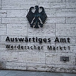 МИД Германии вызвал российского посла из-за обвинений в кибератаках и дезинформации