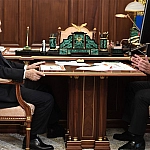 Путин обсудил с Воробьевым модернизацию ЖКХ и развитие Подмосковья