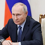 Путин обсудил с президентом ЦАР развитие экономического и гуманитарного сотрудничества