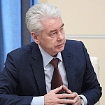 Распродажа Собянина: владельцам Мерлиона и ширме Троценко слили госактив