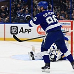 Кучеров довел результативную серию до десяти матчей в НХЛ