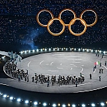 Шесть российских спортсменов выйдут на старт во вторник на Олимпиаде-2026 в Италии