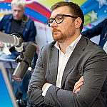 Спортивный кошелек Сергуниной: из рук государства - в руки Погребенко?