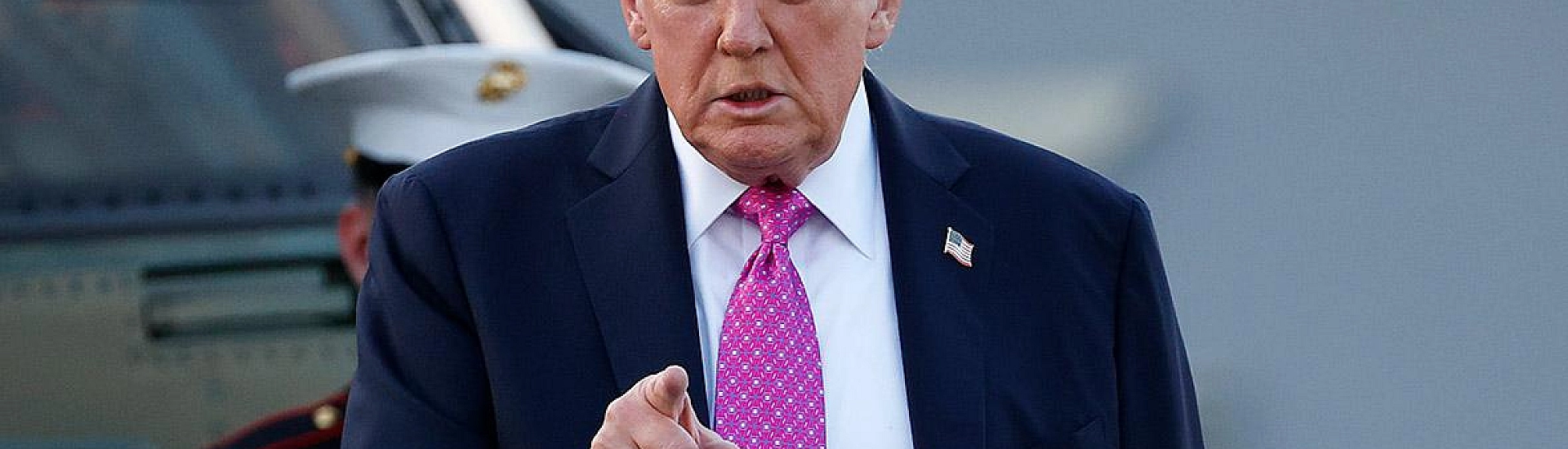 Трамп: Зеленский сможет урегулировать кризис только через соглашение