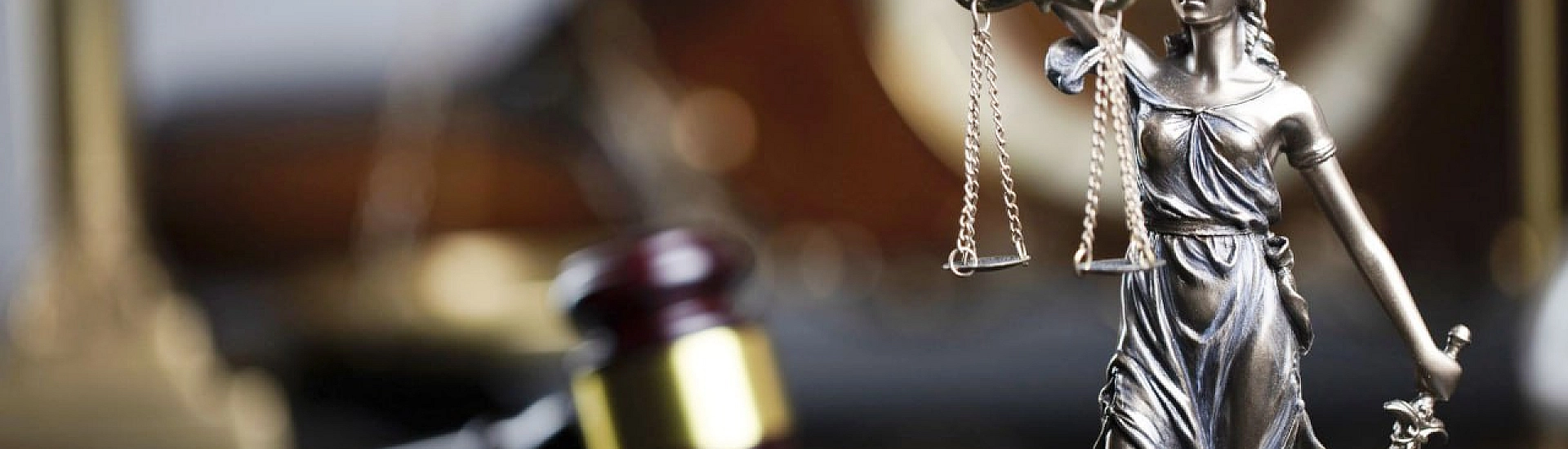 Экс-помощник главы МЧС Крыма получил шесть лет за мошенничество с землей