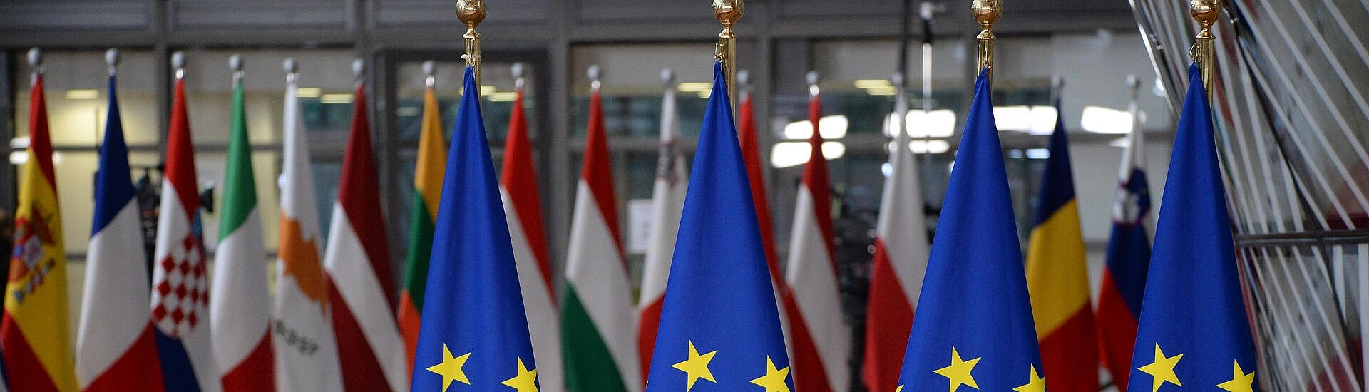 ЕС продлил на год санкции против 47 россиян и 15 организаций