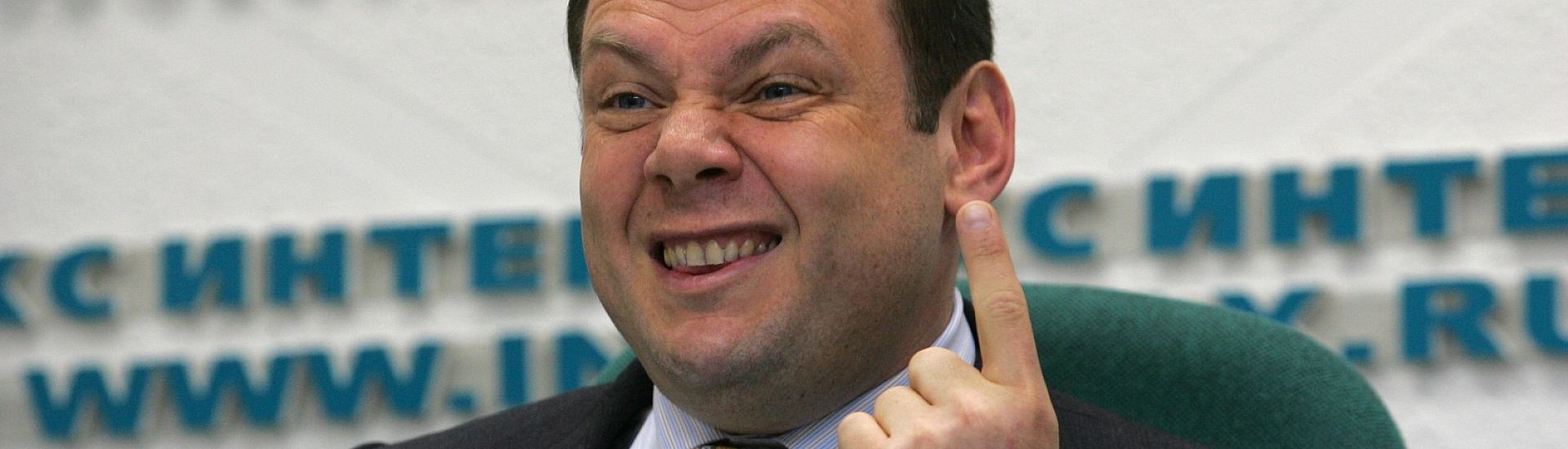 Фридман на бюджетной трубе: спонсор ВСУ греет руки на российском ЖКХ?