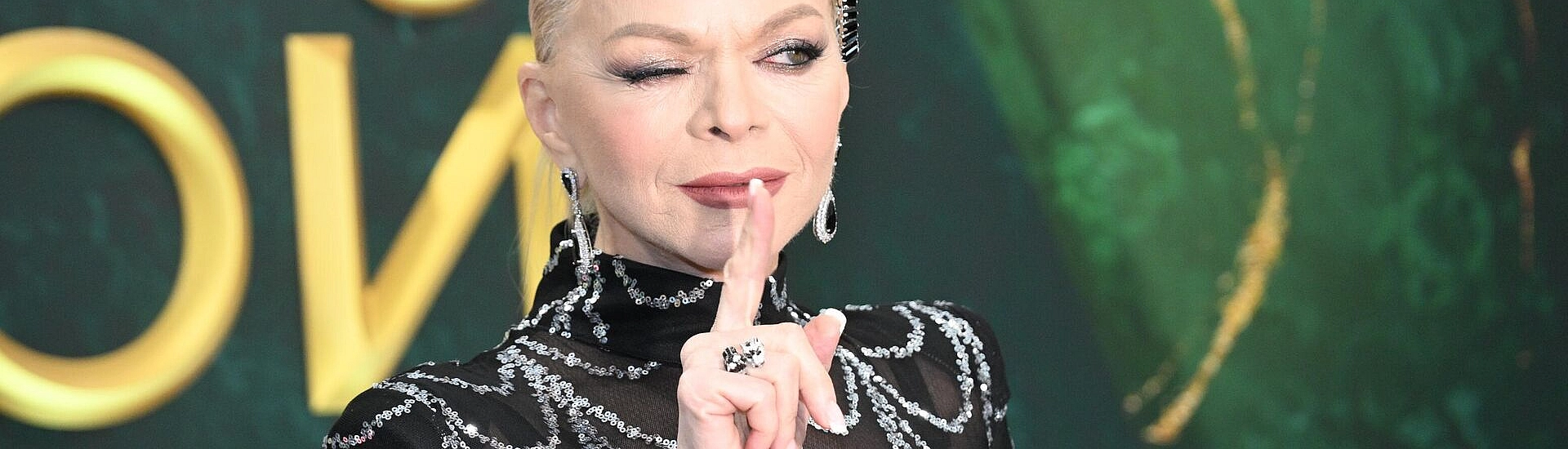 Лариса Долина оказалась в эпицентре «культуры отмены» после скандала с квартирой в Хамовниках