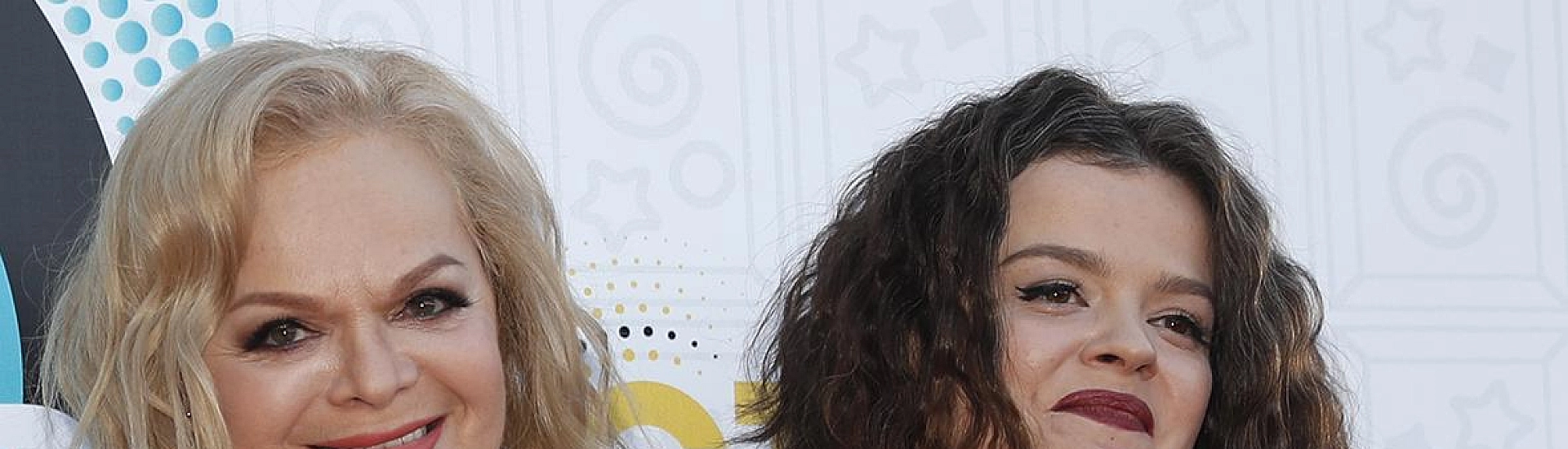 Налоговая ликвидировала благотворительный фонд, связанный с дочерью Ларисы Долиной