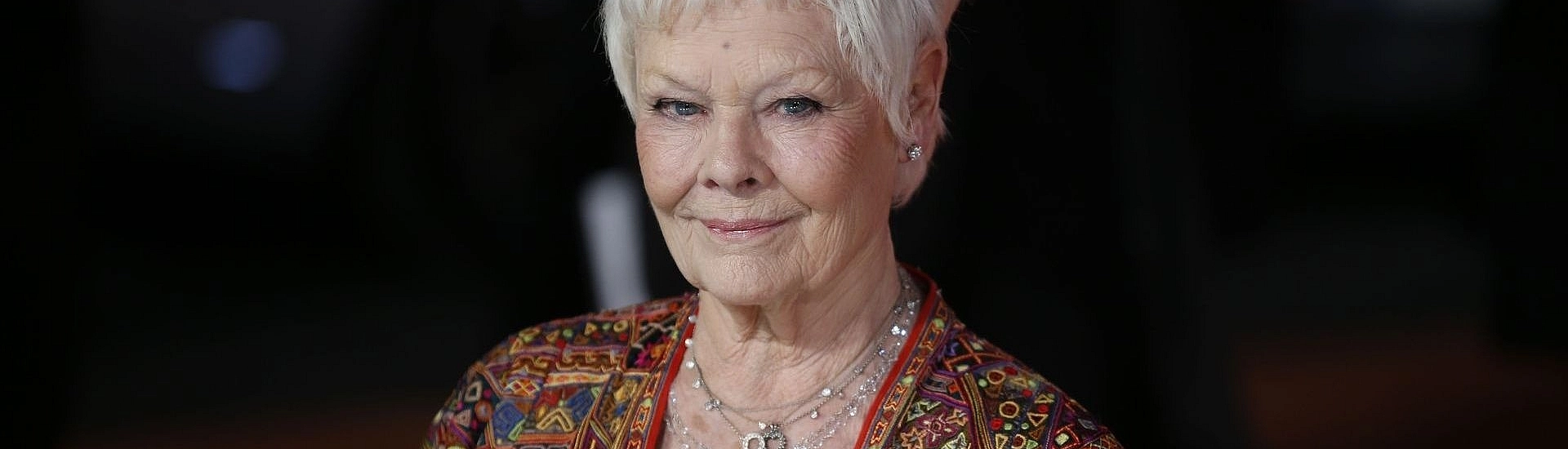 Джуди Денч публично высказалась в поддержку Вайнштейна и Спейси