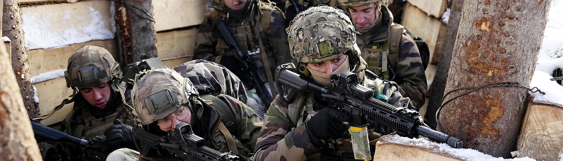 Европейские военные начали переброску в Гренландию после неудачных переговоров в США