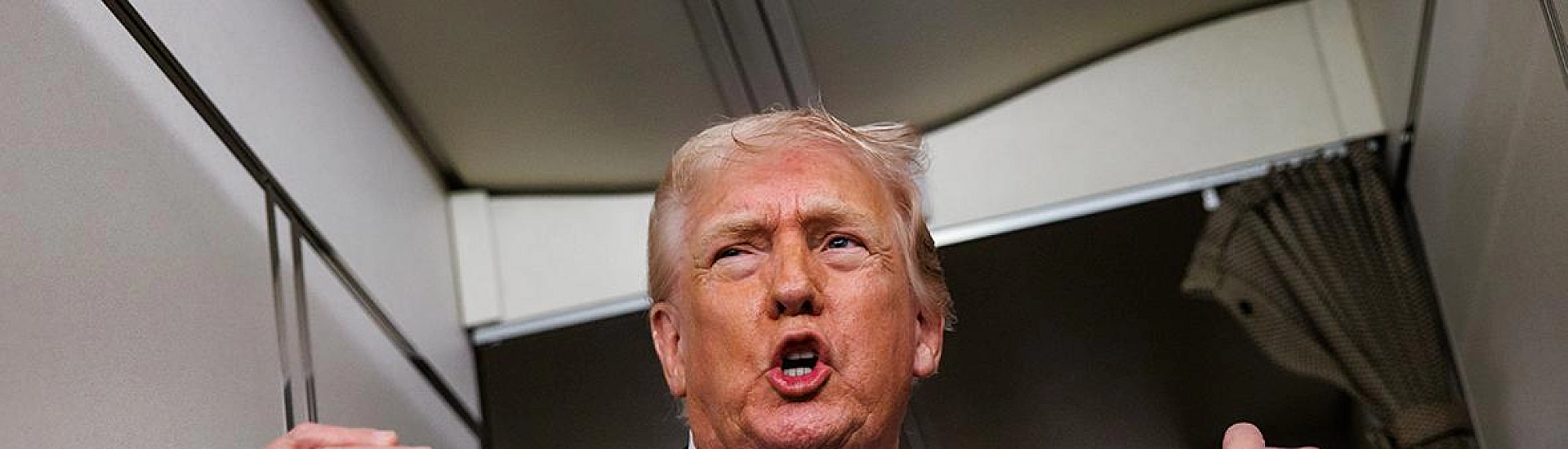 Politico: Трамп уклоняется от встречи с Зеленским на форуме в Давосе