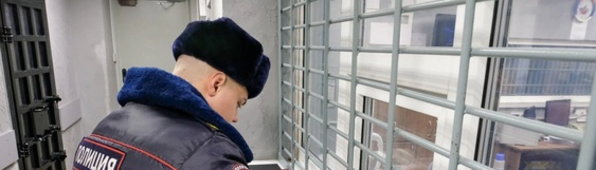 В Петербурге задержали подозреваемого в краже миллиона рублей в баре на Невском