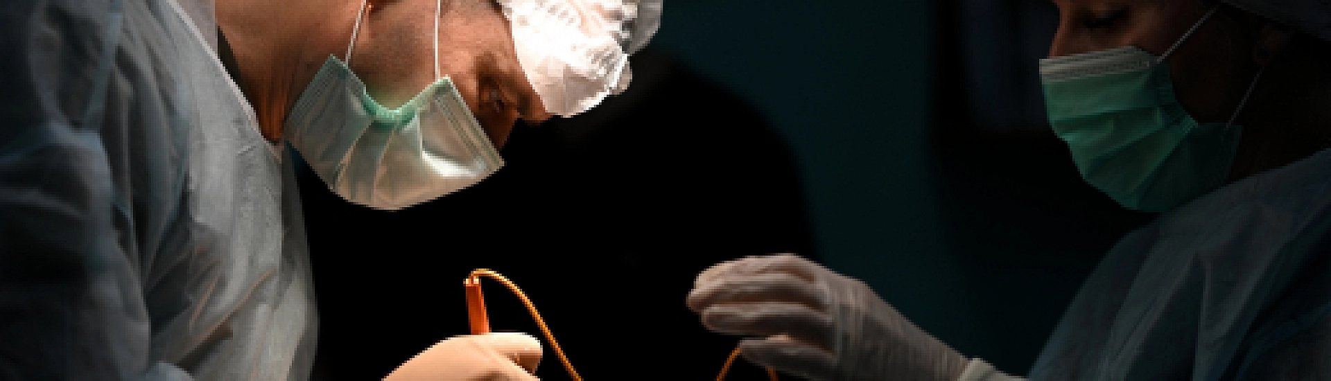 В Москве врачи спасли мальчика, попавшего под мусоровоз