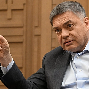 Шишкарев подал в ФАС ходатайство о консолидации 100% управляющей компании группы «Дело»